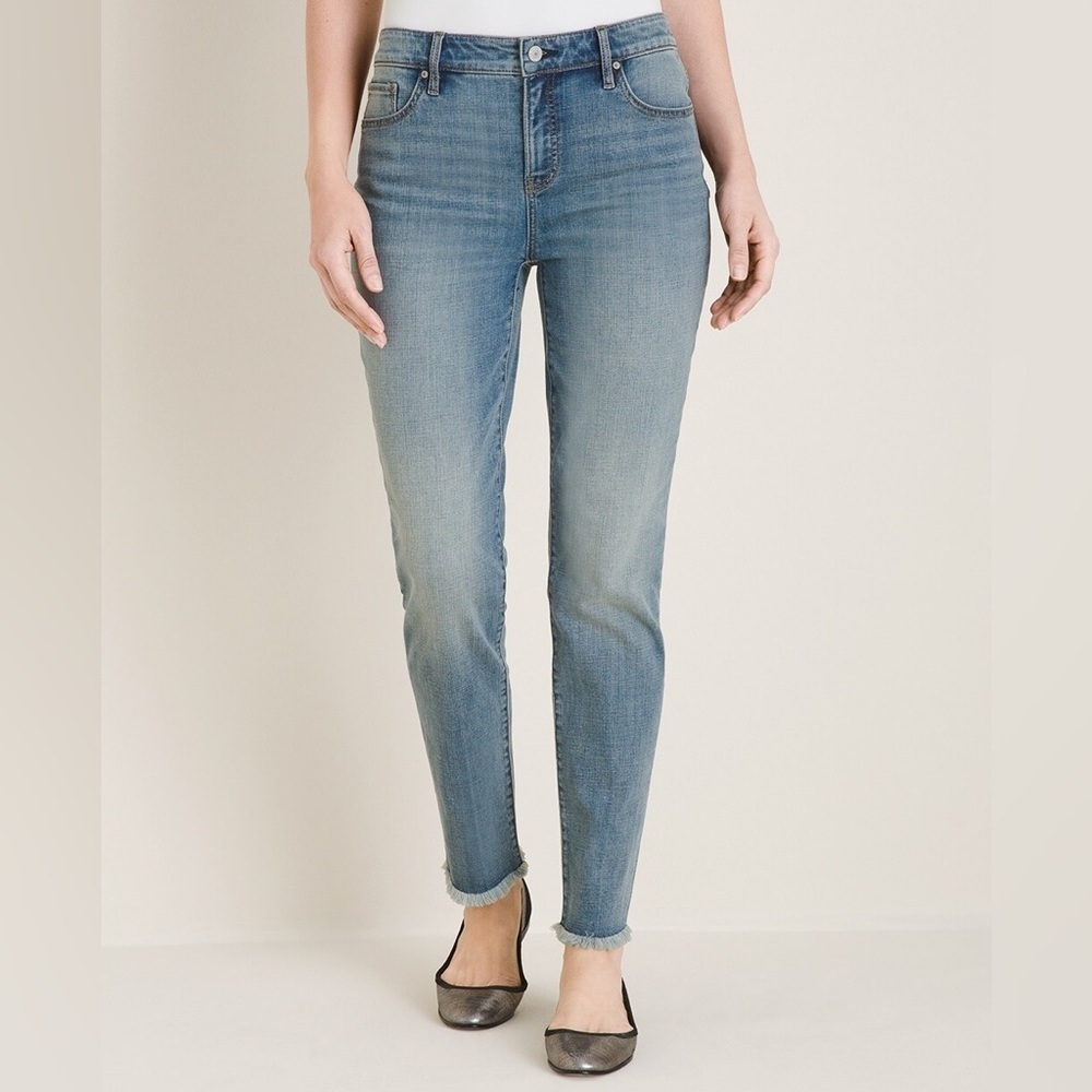 Chicos‎ So Slimming Ankle Frayed-Hem Girlfriend Jeans Sz-12R (Chicos-2R) A15
